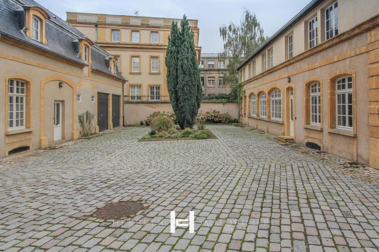 H-Bnb - Les Meubles Du 1 Bed & Breakfast Metz Dış mekan fotoğraf